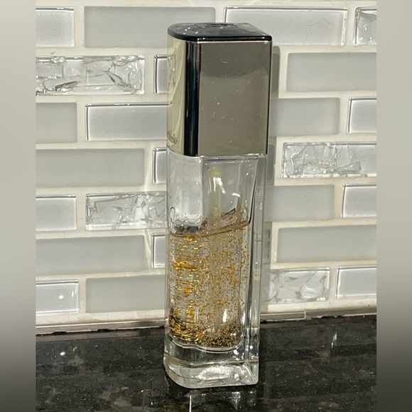 Guerlain L’Or Radiance Concentrate with Pure Gold Makeup Base Old Formula - Picture 6 of 9